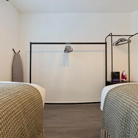 Fulham Serviced Apartment, Sleeps 6 Wifi Parking London Exterior photo